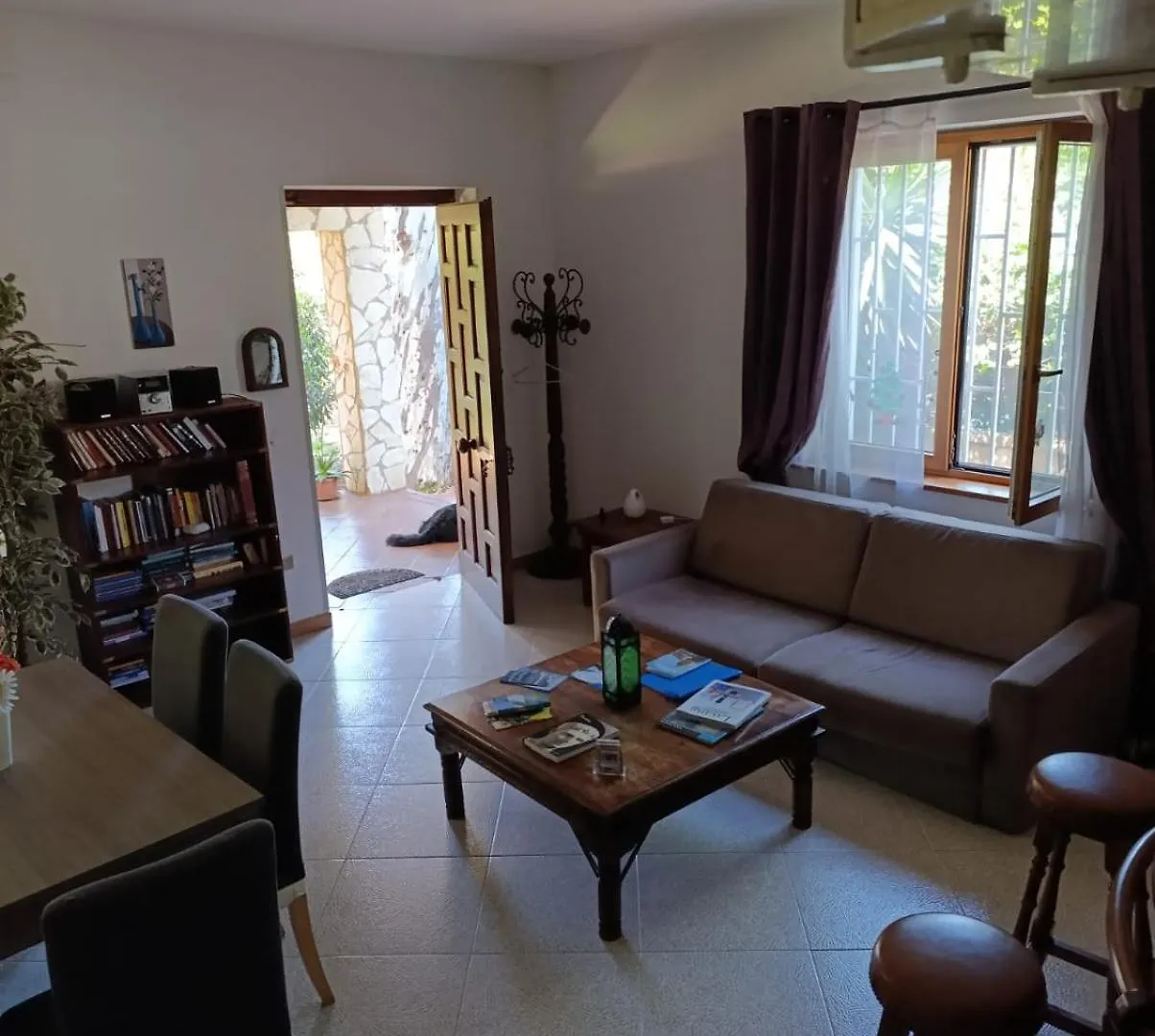 Villa Casa In Giardino A Pochi Passi Dal Mare Palermo