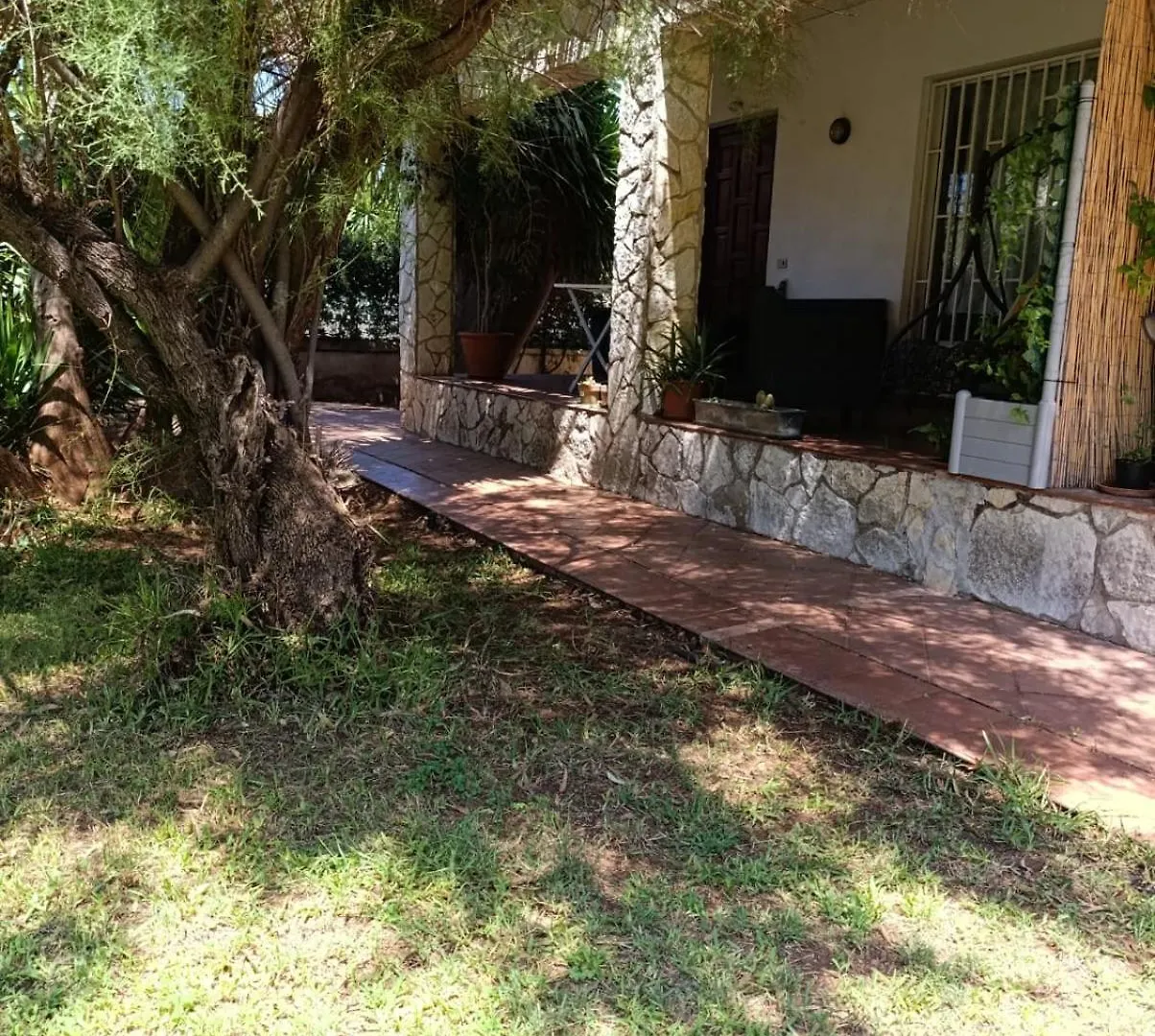 Casa In Giardino A Pochi Passi Dal Mare Villa Palermo 0*,
